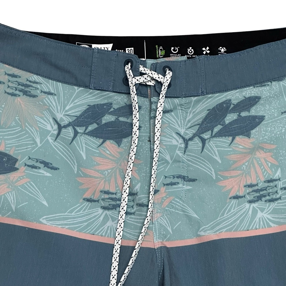 Salty Crew Board Shorts Mens Size 30 Inseam 9" Trunks Fish Pockets Swim Logo - Picture 3 of 8